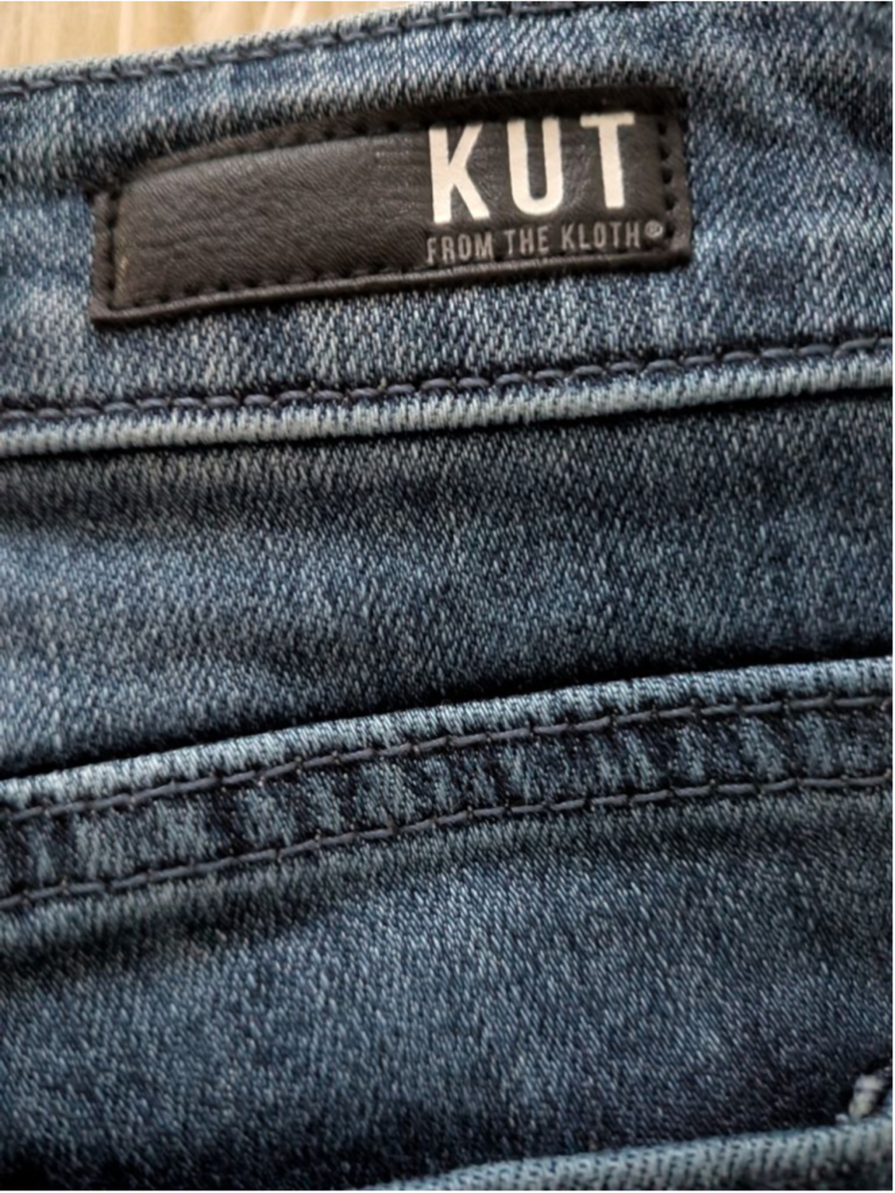 KUT From The Kloth Gidget Fray Denim Shorts Size 8 - Picture 9 of 9